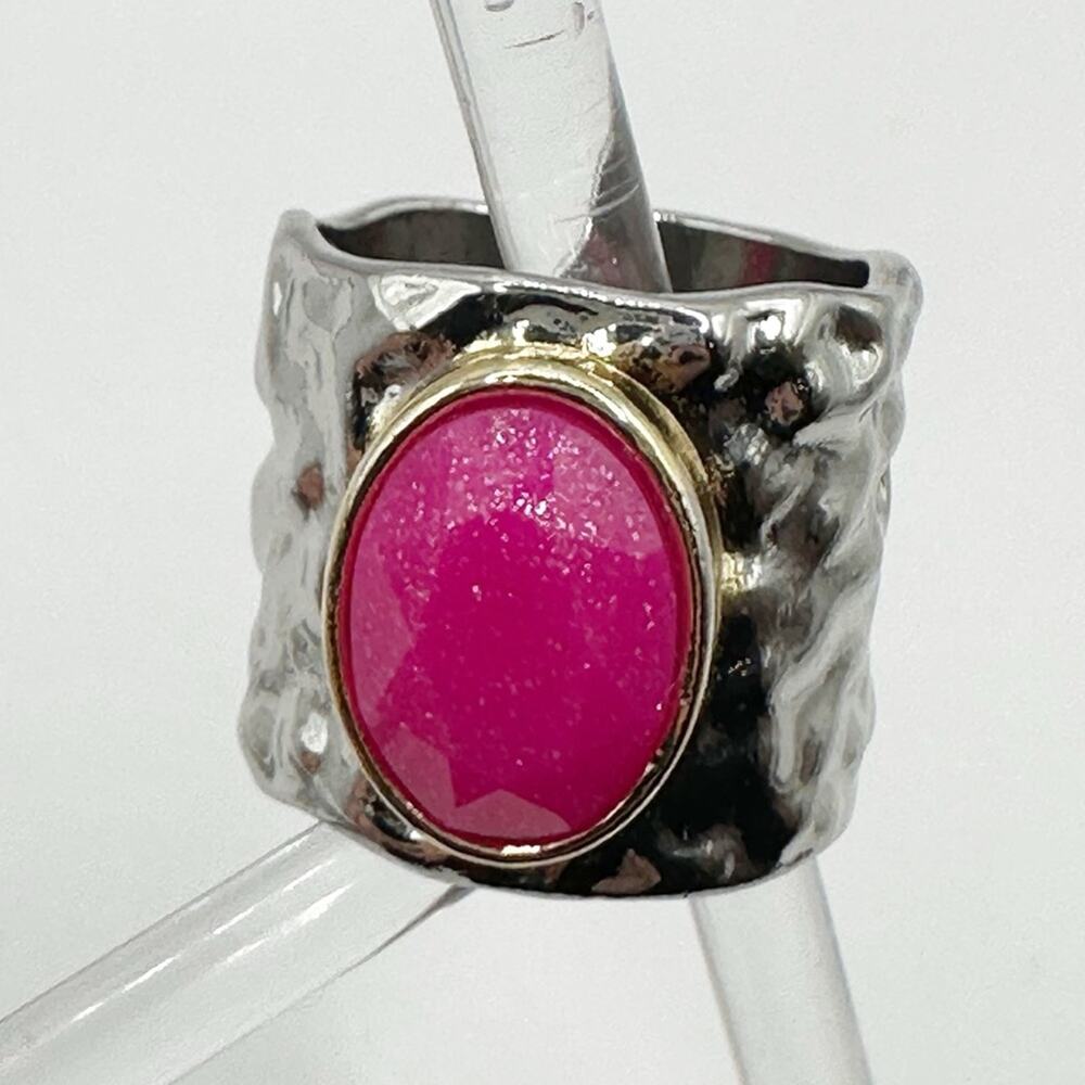Pink Faceted Ring Hammered Silver Two tone Size 7.5 7 1/2 Costume Jewelry Funky